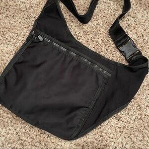 GUC Banana Republic Messenger Bag